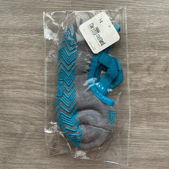 NWT The Bar Method open top grip socks ballet - Picture 1 of 3